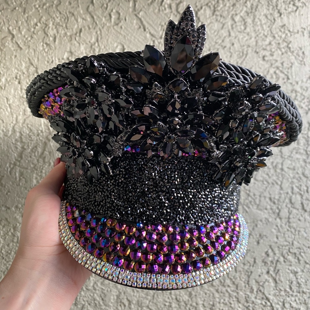 Black captain hat